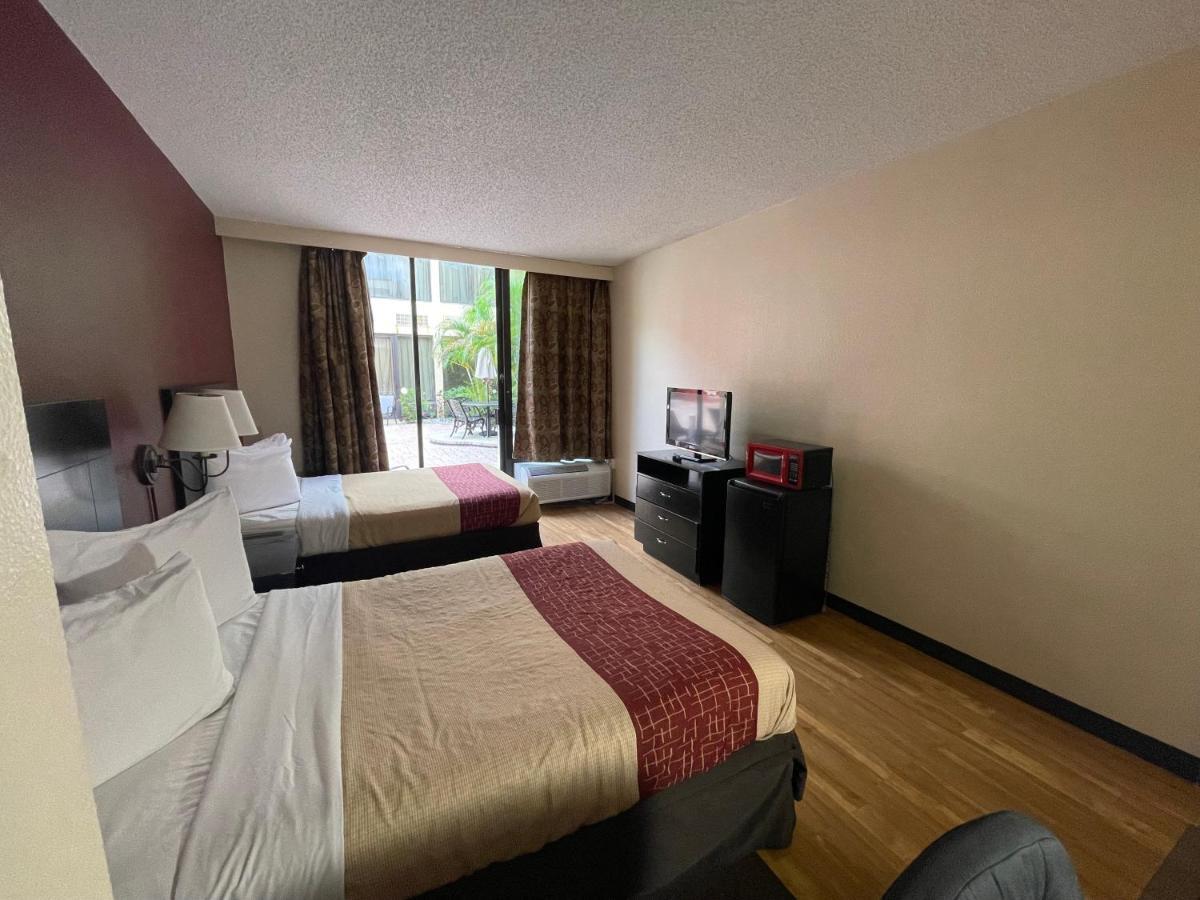 קלירווטר Tropical Palms Hotel מראה חיצוני תמונה